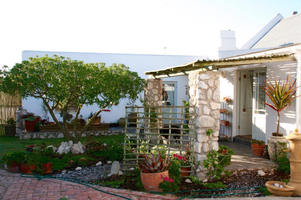 Guest House Karibu In Paternoster Exterior foto